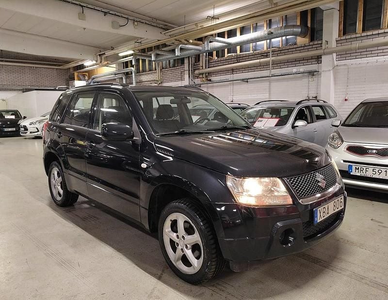 Begagnad Suzuki Grand Vitara 140 HK (102 kW) 2005 Svart SUV