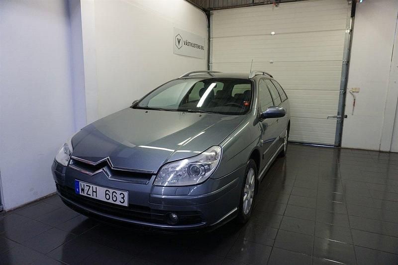 Grå Begagnad 2005 Citroën C5 Exclusive Kombi | 29 900 kr (Marknadspris) - Bild 1/4