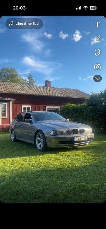 Grå Begagnad 2003 BMW 520 Kombi | 24 000 kr (Bra pris) - Bild 1/2