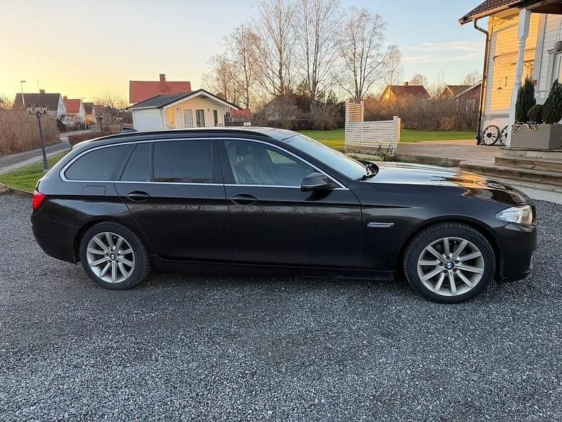 Begagnad 2015 BMW 520 Kombi | 120 000 kr (Bra pris) - Bild 1/4