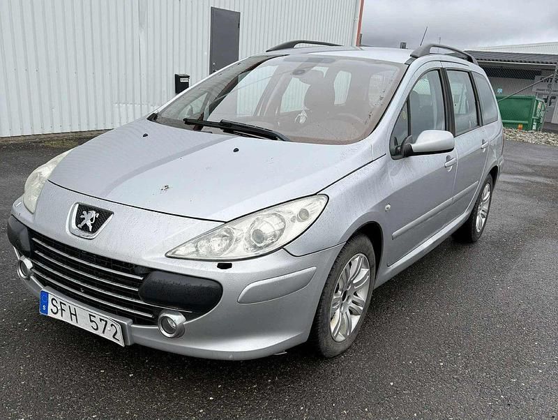 Grå Begagnad 2007 Peugeot 307 Kombi | 23 000 kr (Marknadspris) - Bild 1/4