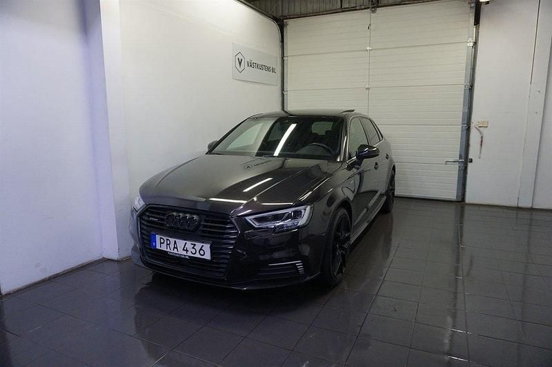 Okänd Begagnad 2017 Audi A3 Sportback e-tron Sedan | 209 900 kr (Lite dyr) - Bild 1/4