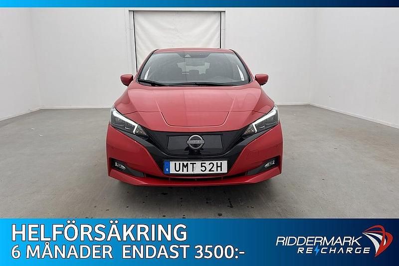 Begagnad Nissan Leaf 360º 160 kW (218 HK) 2023 Röd Halvkombi