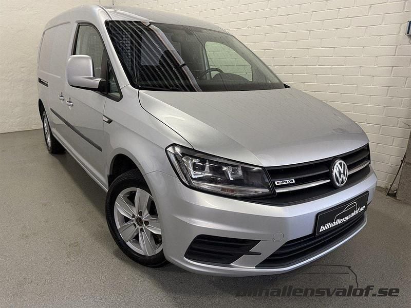 Silver (silver metallic) Begagnad 2018 VW Caddy Maxi Minibuss | 119 900 kr (Marknadspris) - Bild 1/4