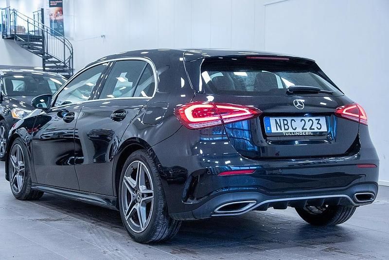Begagnad Mercedes A200 AMG 163 HK (119 kW) 2020 Svart Halvkombi