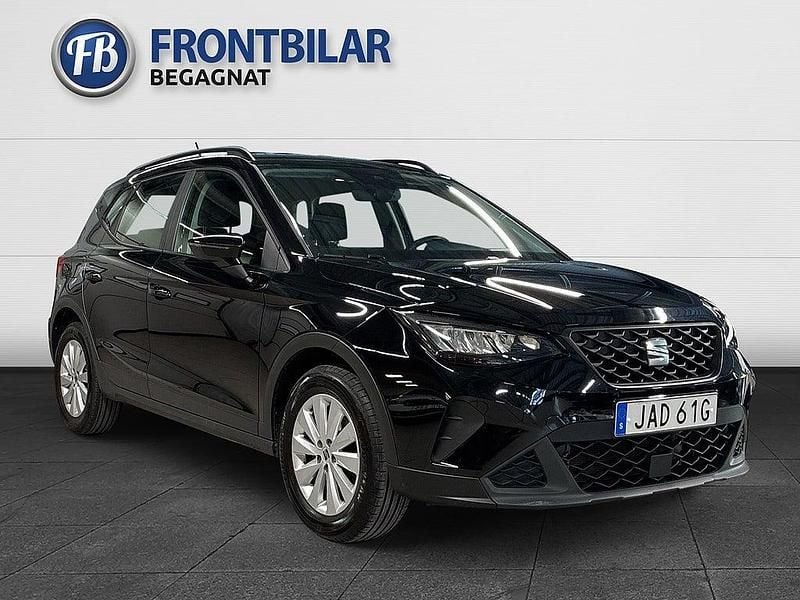 Svart Begagnad 2022 Seat Arona Comfort SUV | 174 900 kr (Marknadspris) - Bild 1/3