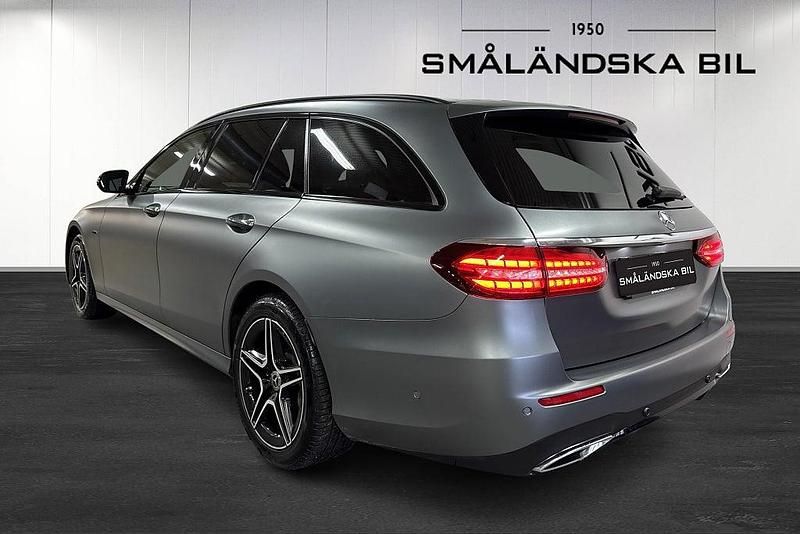 Begagnad Mercedes E300 AMG line 225 HK (165 kW) 2020 Grå Kombi