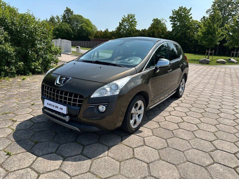 Brun Begagnad 2011 Peugeot 3008 Kombi | 49 500 kr (Marknadspris) - Bild 1/4