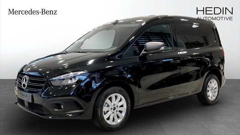 Svart (black) Ny 2025 Mercedes Citan 110 Van | 331 250 kr (Marknadspris) - Bild 1/4
