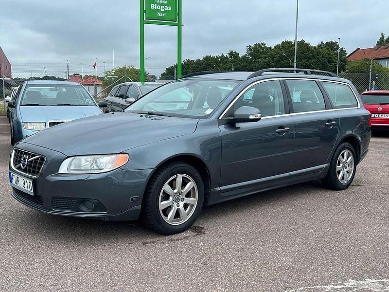 Grå Begagnad 2010 Volvo V70 Momentum Kombi | 59 900 kr (Bra pris) - Bild 1/4