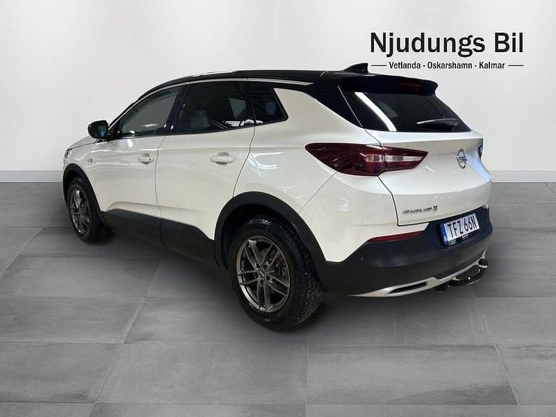 Begagnad Opel Grandland X Ultimate 181 HK (133 kW) 2019 Vit SUV