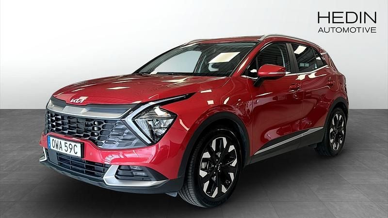 Röd (red) Begagnad 2024 Kia Sportage SUV | 364 900 kr (Bra pris) - Bild 1/4