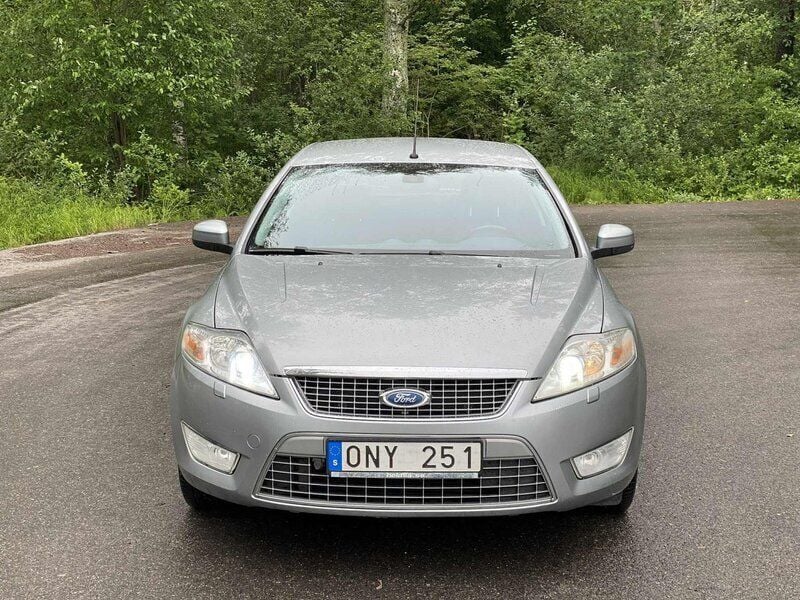Grå Begagnad 2007 Ford Mondeo Titanium X Halvkombi | 29 900 kr (Bra pris) - Bild 1/4