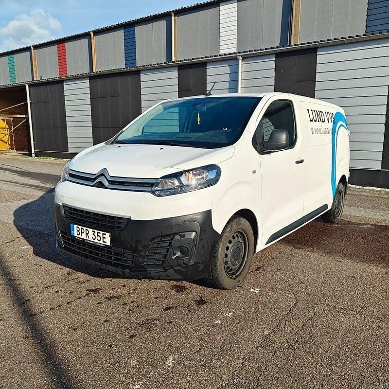 Vit Begagnad 2021 Citroën Jumpy Minibuss | 30 000 kr - Bild 1/4