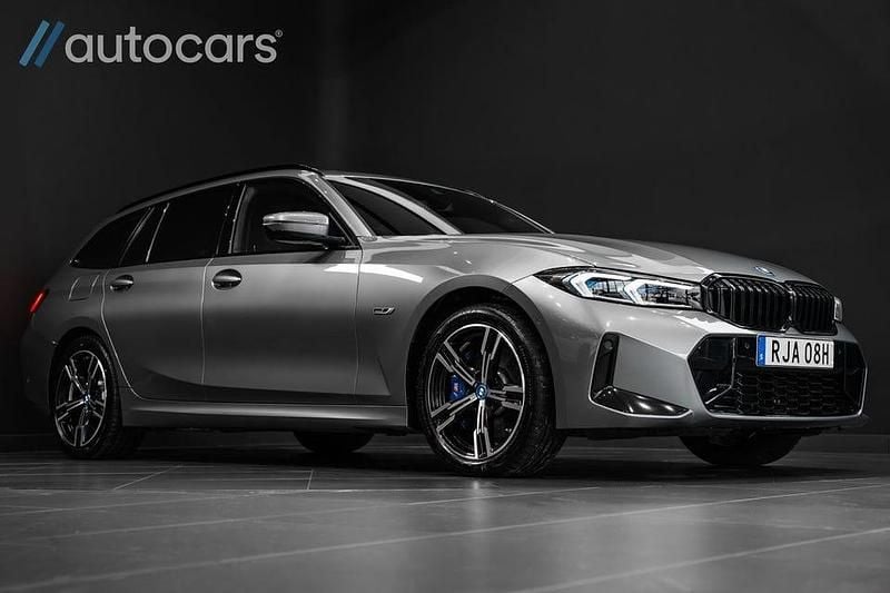 Begagnad BMW 330 M Sport 292 HK (214 kW) 2023 Grå Kombi