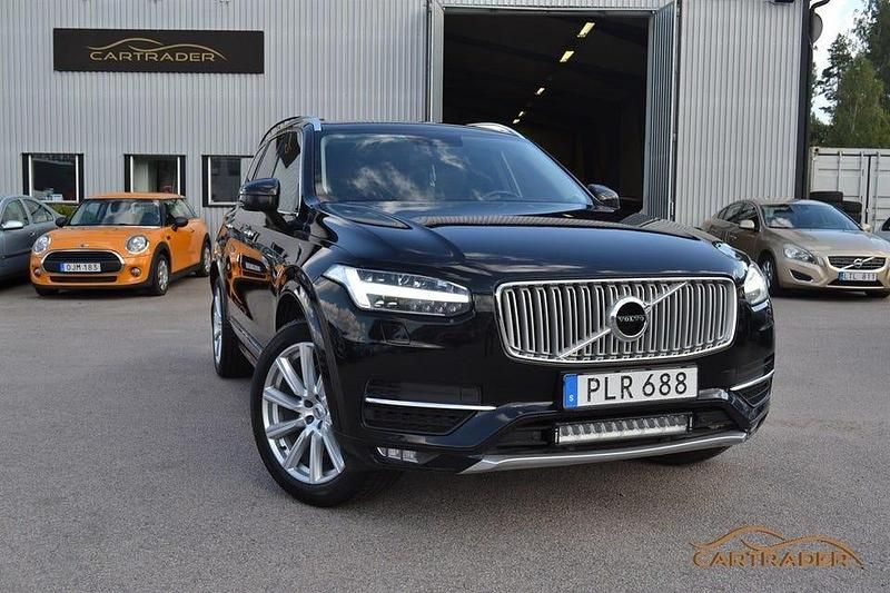 Svart Begagnad 2018 Volvo XC90 Inscription SUV | 219 900 kr (Marknadspris) - Bild 1/4