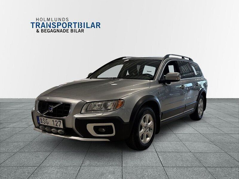 Silver Begagnad 2008 Volvo XC70 Ocean Race SUV | 94 900 kr (Lite dyr) - Bild 1/4