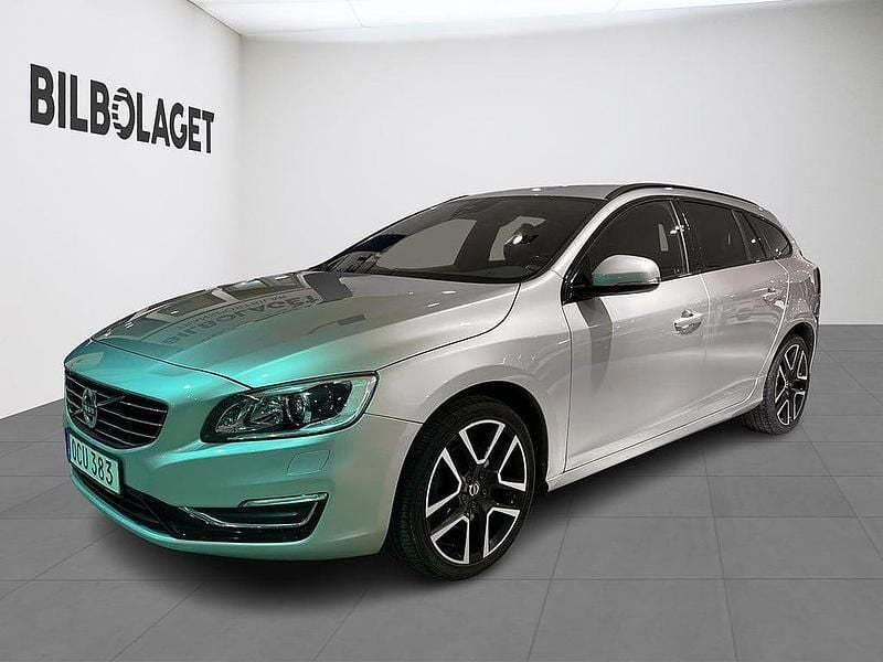 Silver Begagnad 2016 Volvo V60 Business Edition Kombi | 159 800 kr (Marknadspris) - Bild 1/4