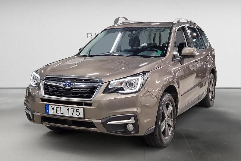 Brun Begagnad 2016 Subaru Forester SUV | 134 900 kr (Marknadspris) - Bild 1/3