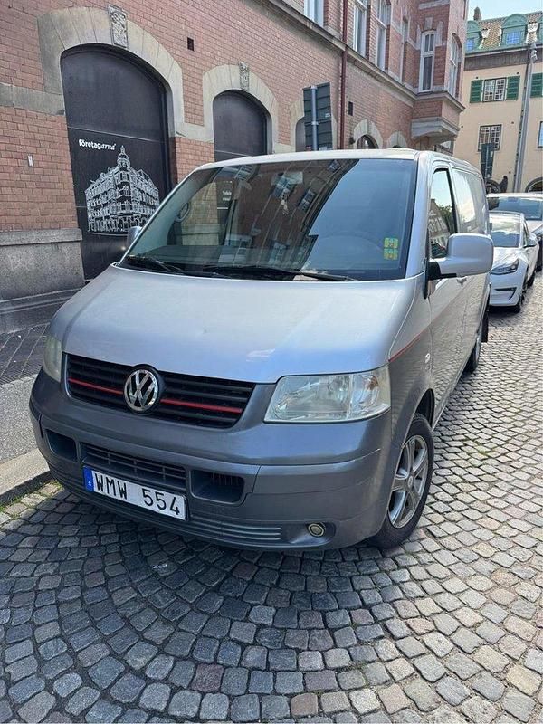 Vit Begagnad 2005 VW T5 Van | 35 000 kr (Bra pris) - Bild 1/3
