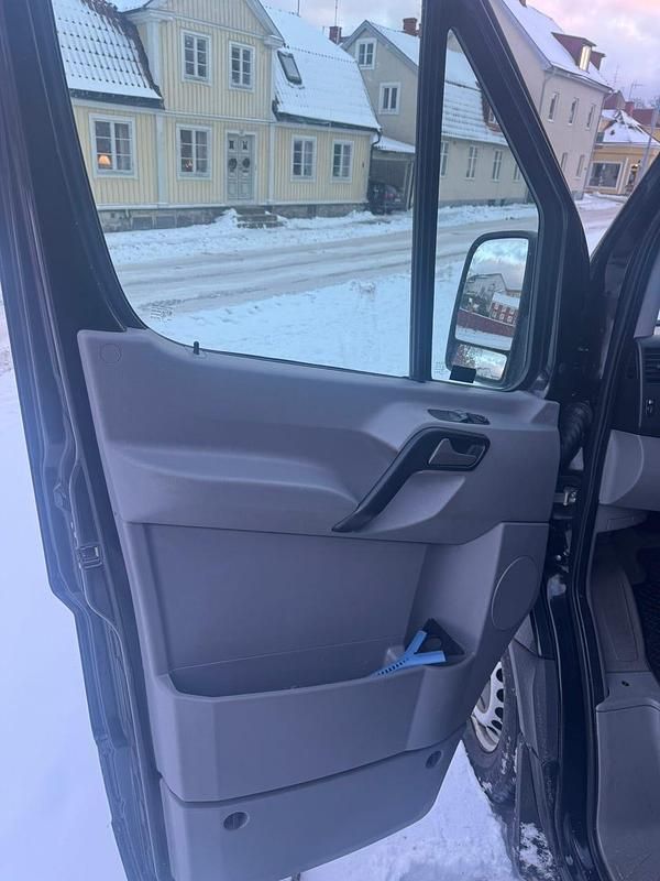 Begagnad Mercedes Sprinter 163 HK (119 kW) 2014 Svart metallic Van