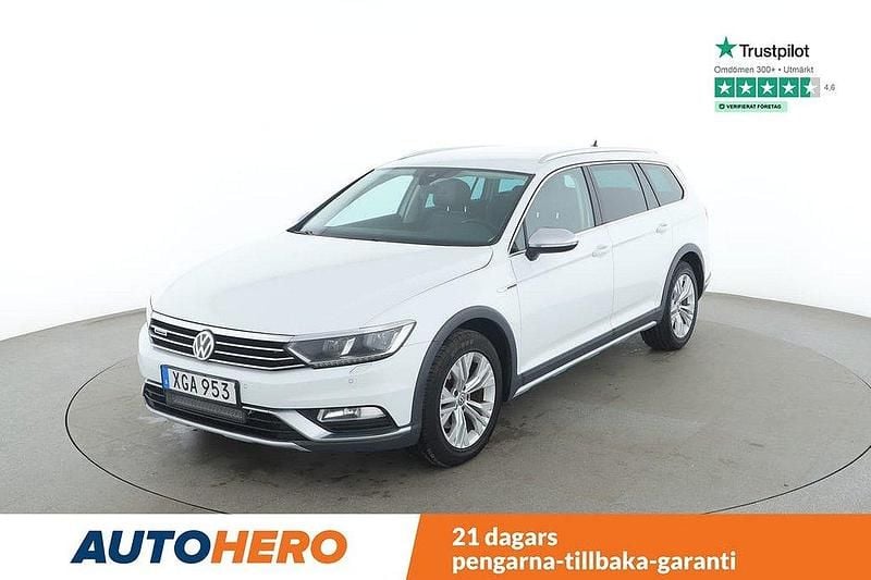 Vit Begagnad 2017 VW Passat Alltrack Kombi | 165 000 kr (Marknadspris) - Bild 1/4