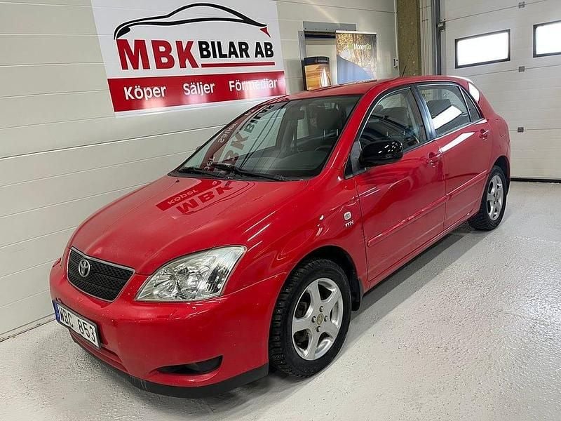 Begagnad Toyota Corolla 110 HK (80 kW) 2004 Röd