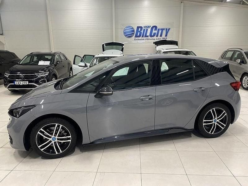 Begagnad Cupra Born 152 kW (207 HK) 2024 Ljusgrå Halvkombi