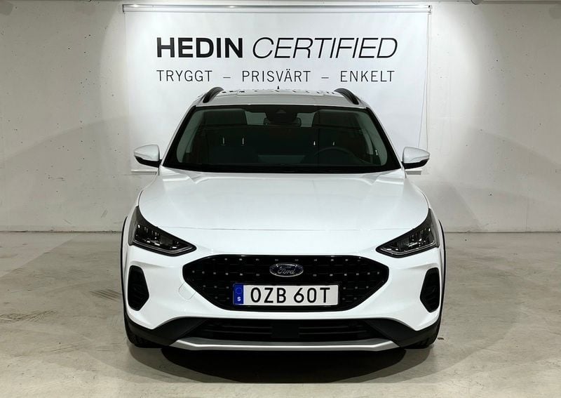 Begagnad Ford Focus Active 125 HK (91 kW) 2023 Vit Halvkombi