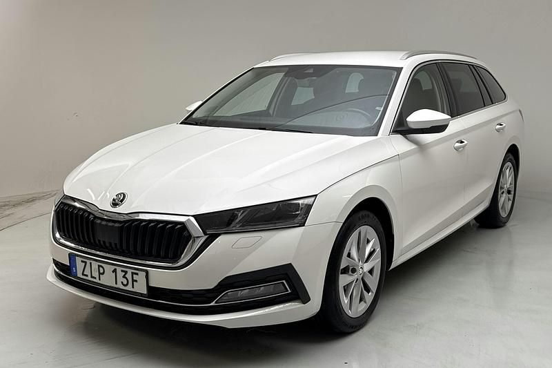 Vit Begagnad 2023 Skoda Octavia G-TEC Kombi | 220 000 kr (Bra pris) - Bild 1/4