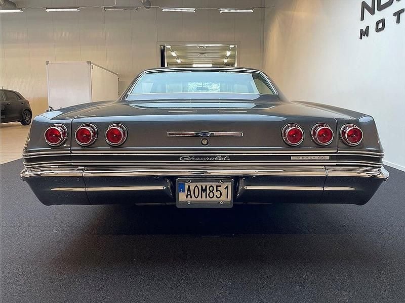 Begagnad Chevrolet Impala Sport 564 HK (414 kW) 1965 Mörkgrå Sedan