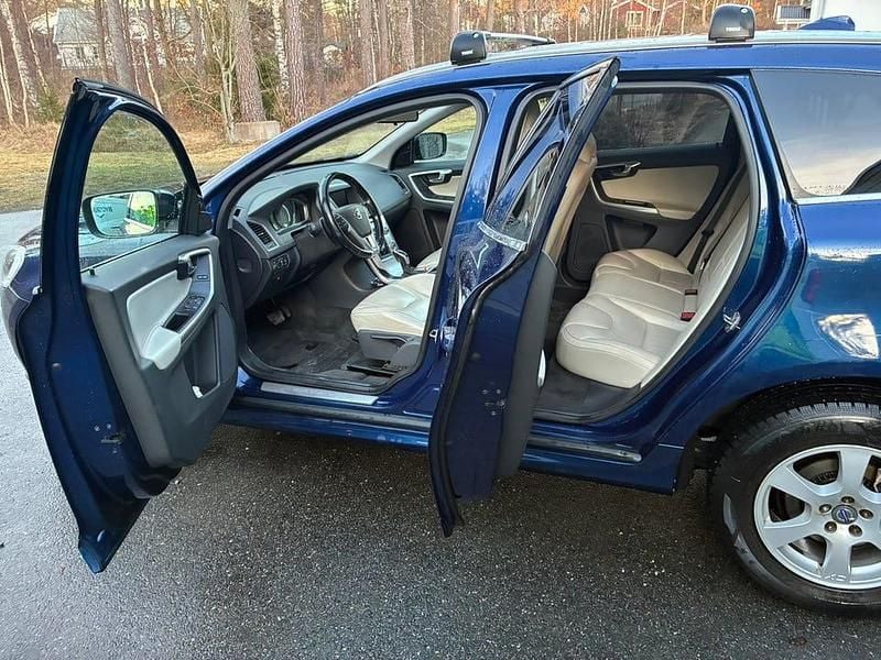 Begagnad Volvo XC60 Ocean Race 181 HK (133 kW) 2015 SUV