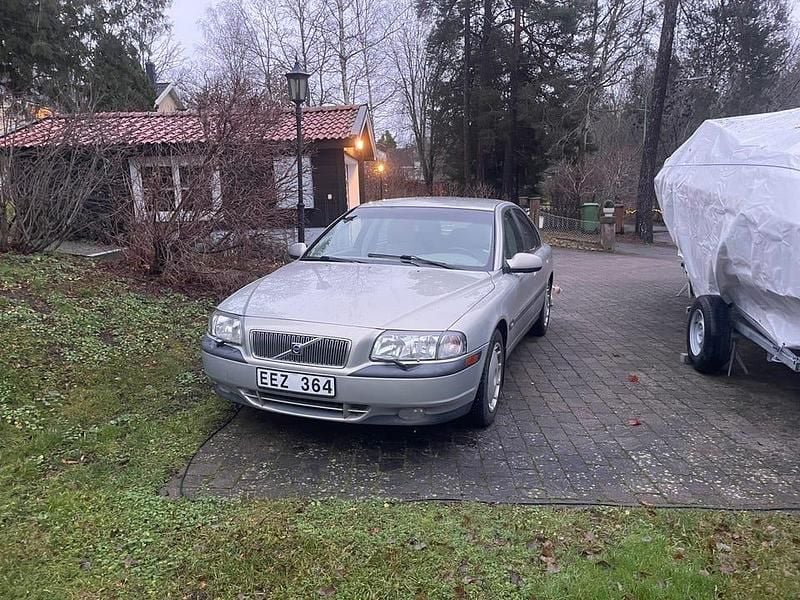 Begagnad 1999 Volvo S80 Sedan | 35 000 kr (Bra pris) - Bild 1/4
