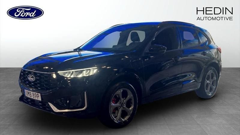 Svart (black) Ny 2025 Ford Kuga Business Edition SUV | 472 150 kr (Lite dyr) - Bild 1/4
