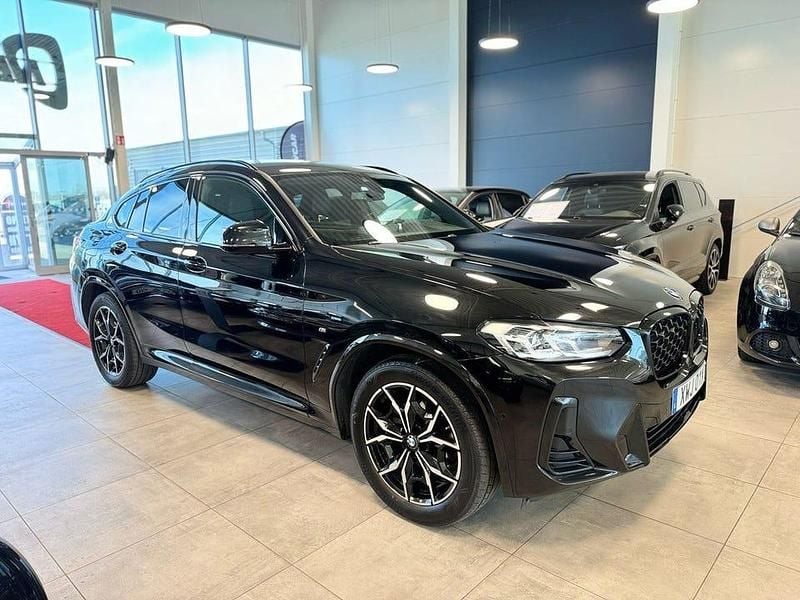 Begagnad BMW X4 M Sport 191 HK (140 kW) 2023 Svart SUV