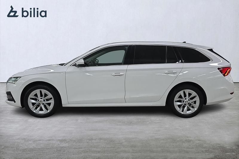 Begagnad Skoda Octavia Style 151 HK (111 kW) 2022 Vit Kombi