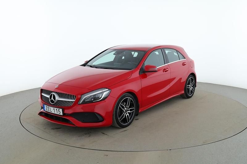 Begagnad Mercedes A180 124 HK (91 kW) 2017 Röd Halvkombi