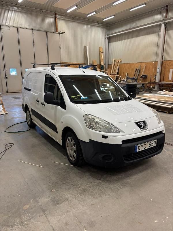 Begagnad 2010 Peugeot Partner Minibuss | 27 000 kr (Bra pris) - Bild 1/4
