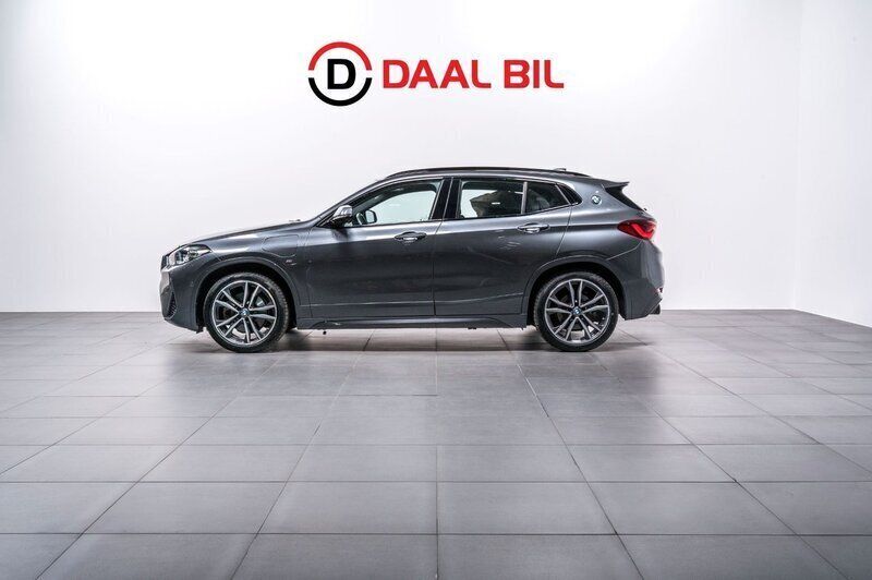 Grå Begagnad 2020 BMW X2 M Sport SUV | 289 700 kr (Marknadspris) - Bild 1/4
