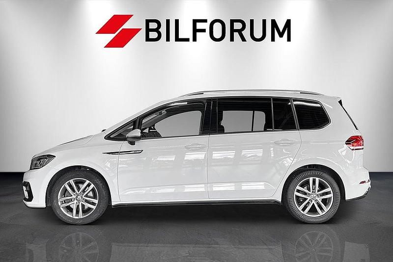 Begagnad VW Touran R-line 150 HK (110 kW) 2020 Vit Minibuss