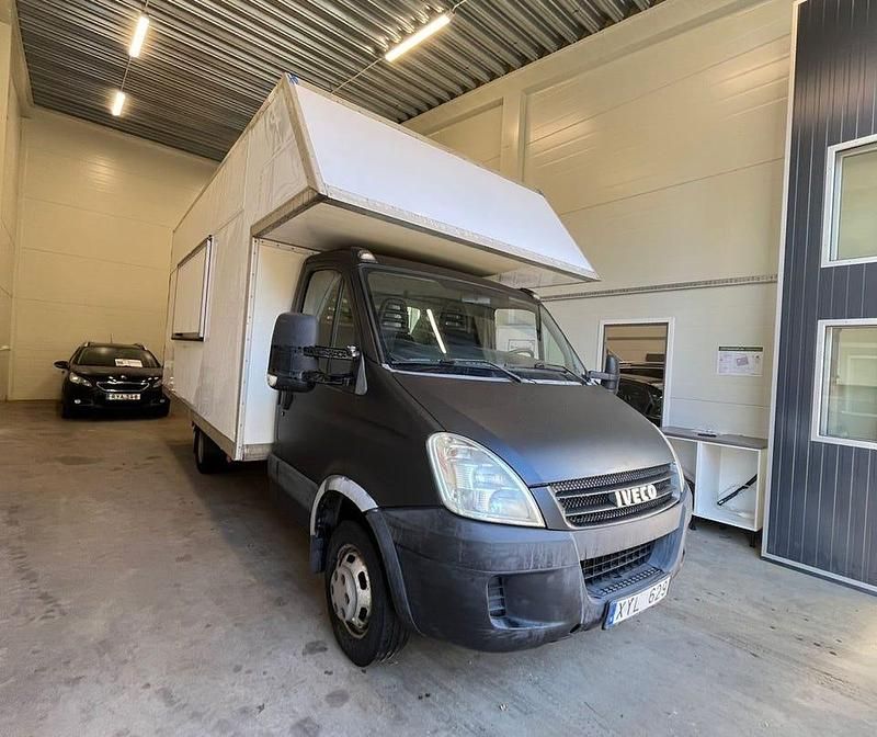 Grön Begagnad 2007 Iveco Daily Van | 164 900 kr (Dyr) - Bild 1/4