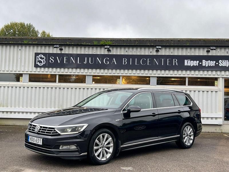 Svart Begagnad 2017 VW Passat GT Kombi | 124 900 kr (Marknadspris) - Bild 1/4