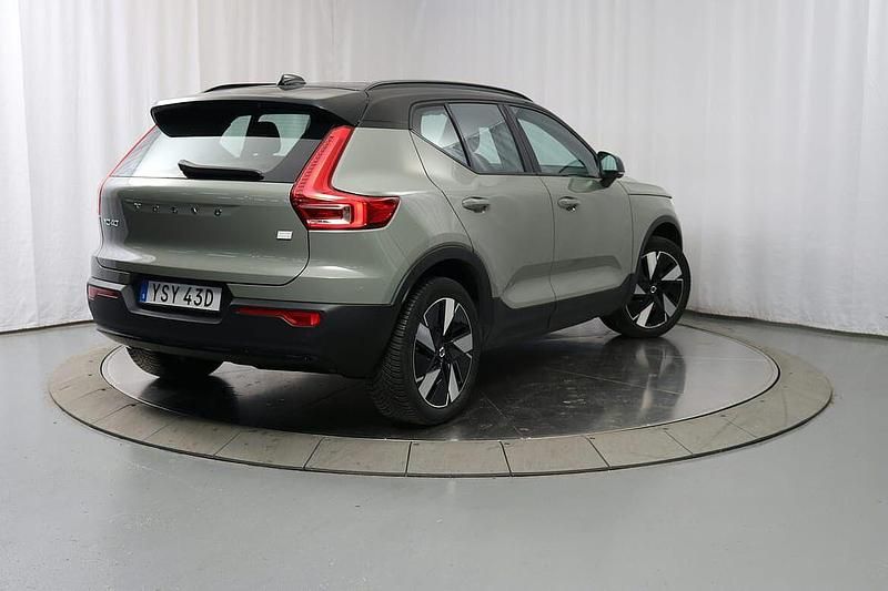 Begagnad 2024 Volvo XC40 SUV | 449 900 kr - Bild 1/1