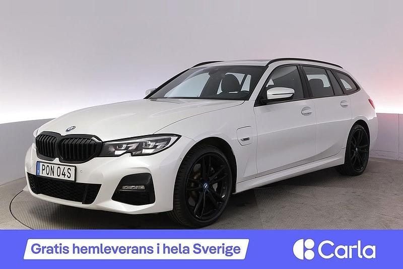 Begagnad BMW 330e M Sport 293 HK (215 kW) 2022 Vit Kombi