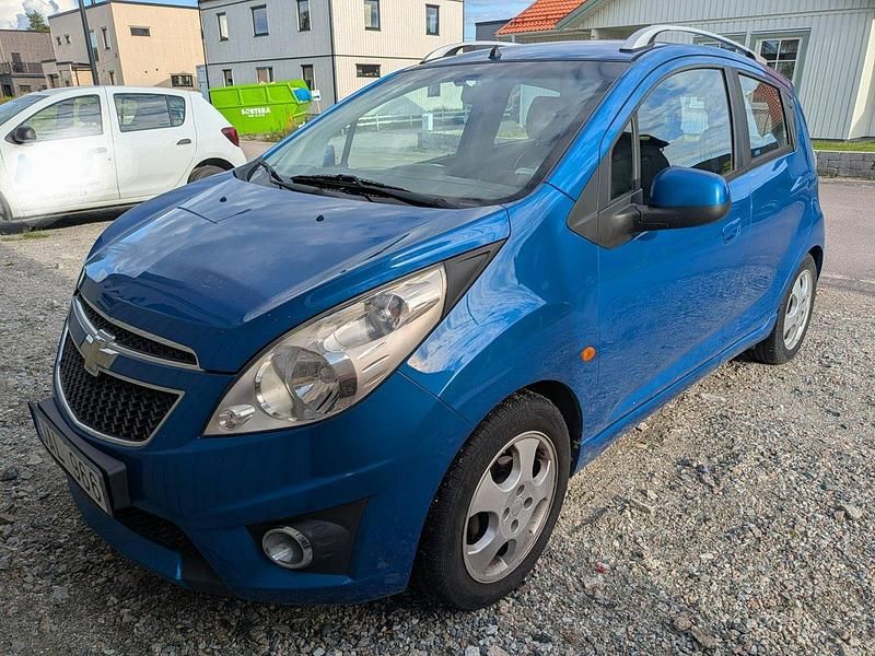 Blå Begagnad 2011 Chevrolet Spark Halvkombi | 23 900 kr (Bra pris) - Bild 1/4