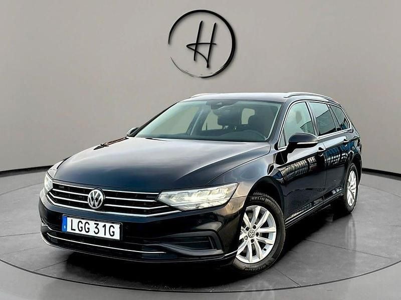Svart Begagnad 2020 VW Passat Edition Kombi | 185 000 kr (Bra pris) - Bild 1/4
