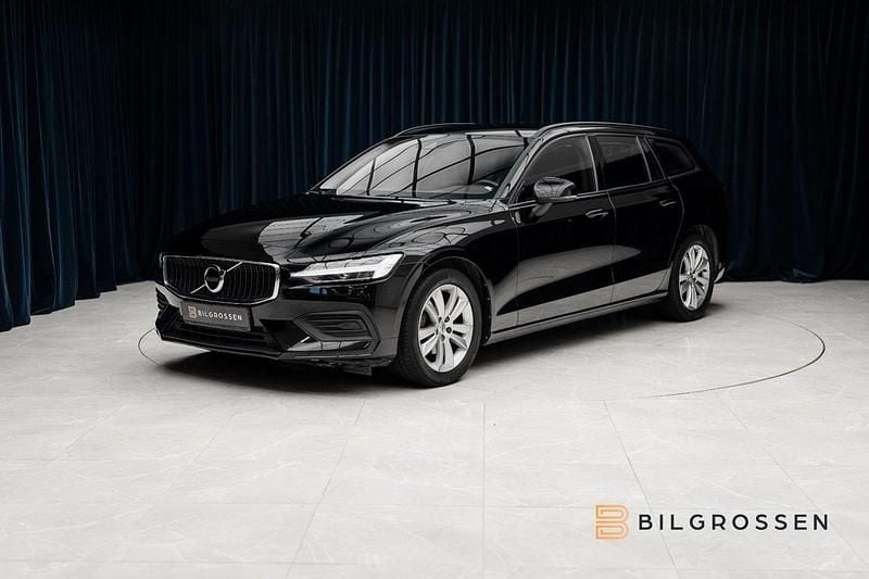 Svart Begagnad 2018 Volvo V60 Momentum Kombi | 219 900 kr (Marknadspris) - Bild 1/4