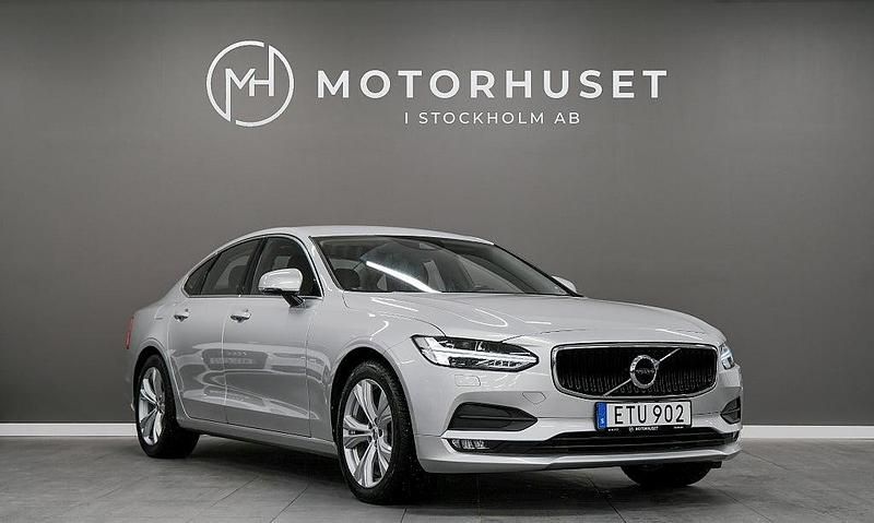 Begagnad Volvo S90 Momentum 190 HK (139 kW) 2018 Silver Sedan
