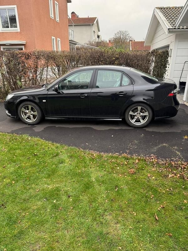Begagnad 2010 Saab 9-3 Sedan | 79 000 kr (Dyr) - Bild 1/4