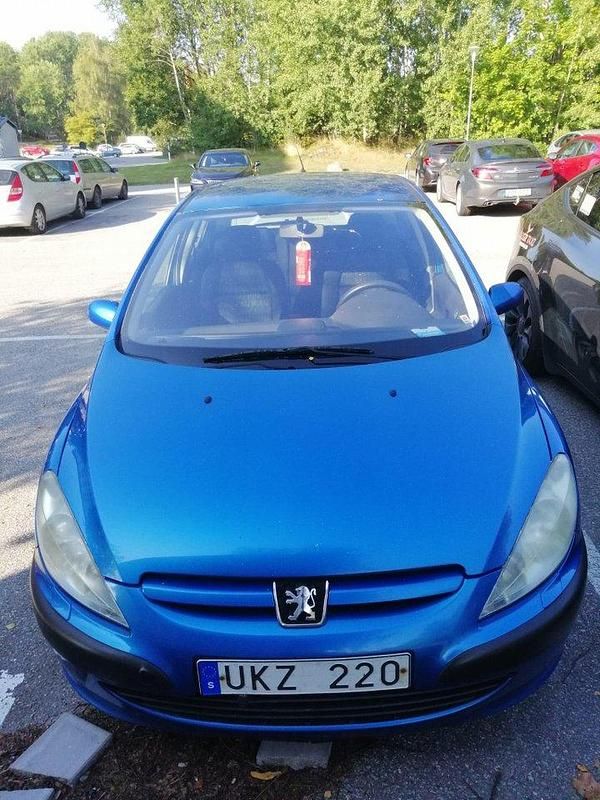 Blå Begagnad 2004 Peugeot 307 Halvkombi | 4 900 kr (Superpris) - Bild 1/4